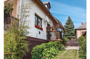 Family pension Balatonkenese 6